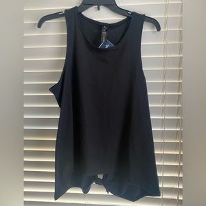 black yogalicious tank top